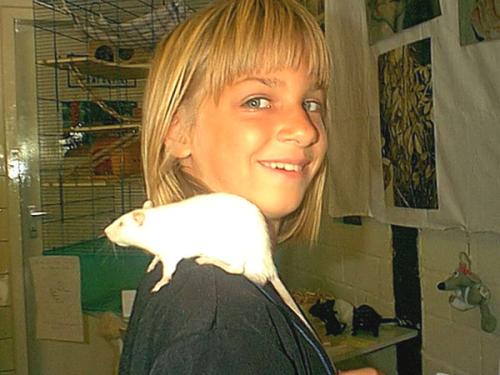 ...aber Tanja's Mama und die Katzen sagen leider "nein" zu Anjo